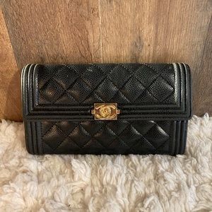 Chanel - boy flap - long wallet - black